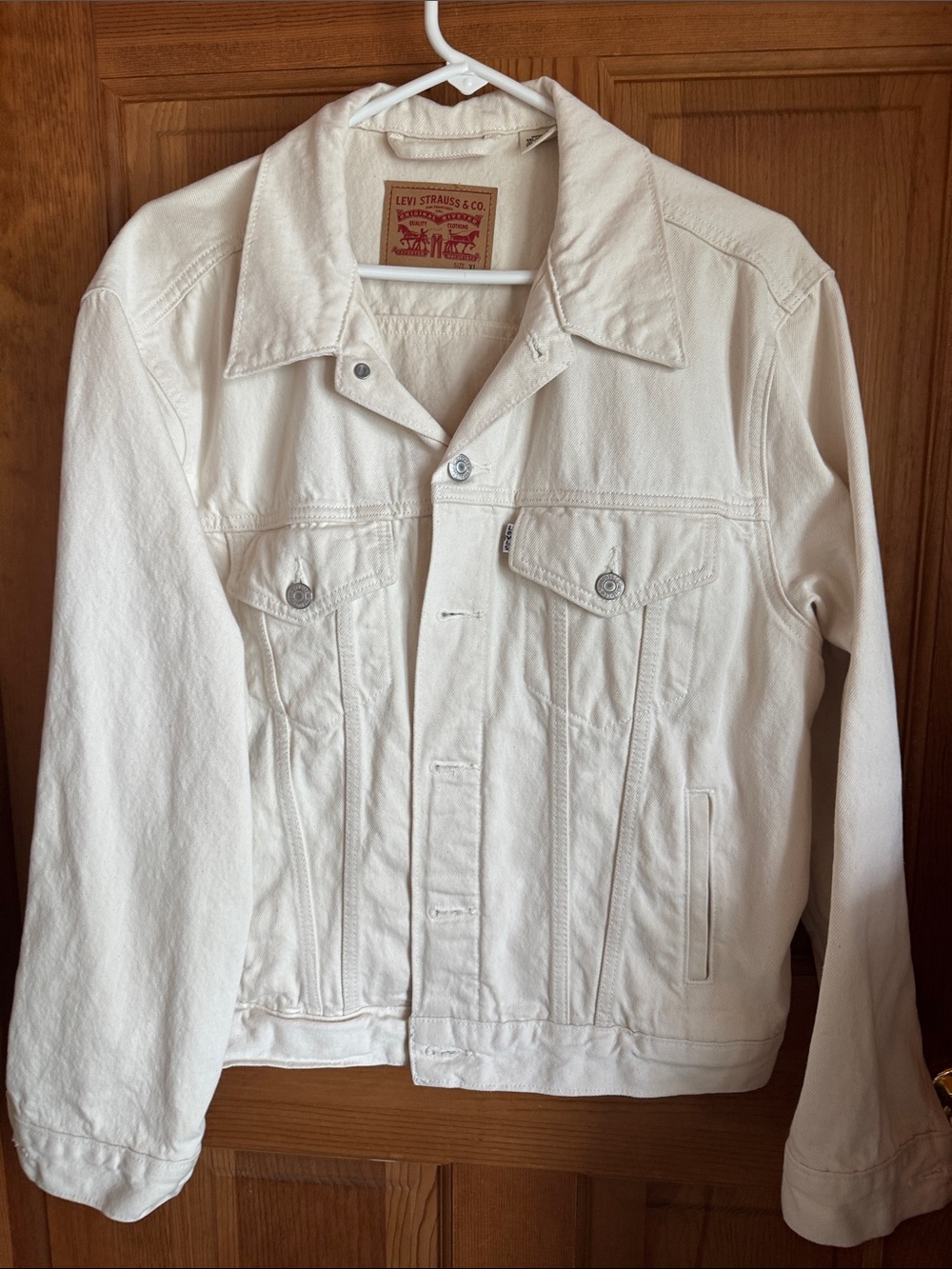 Levi's Women's Cream Colored Denim Trucker Jacket